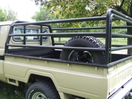 CATTLE_RAILS_LANDCRUISER_115564.jpg